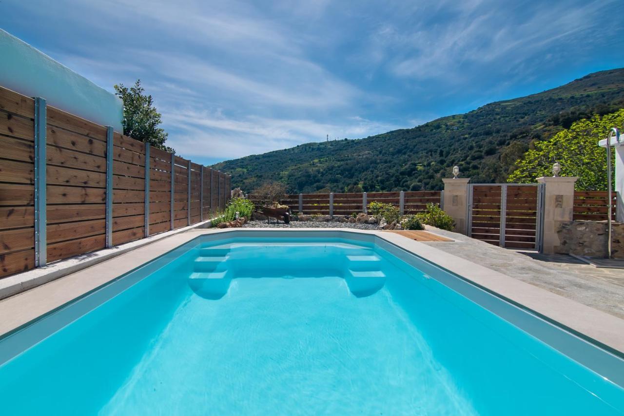 Villa Cosmakis Rodakino Exterior photo
